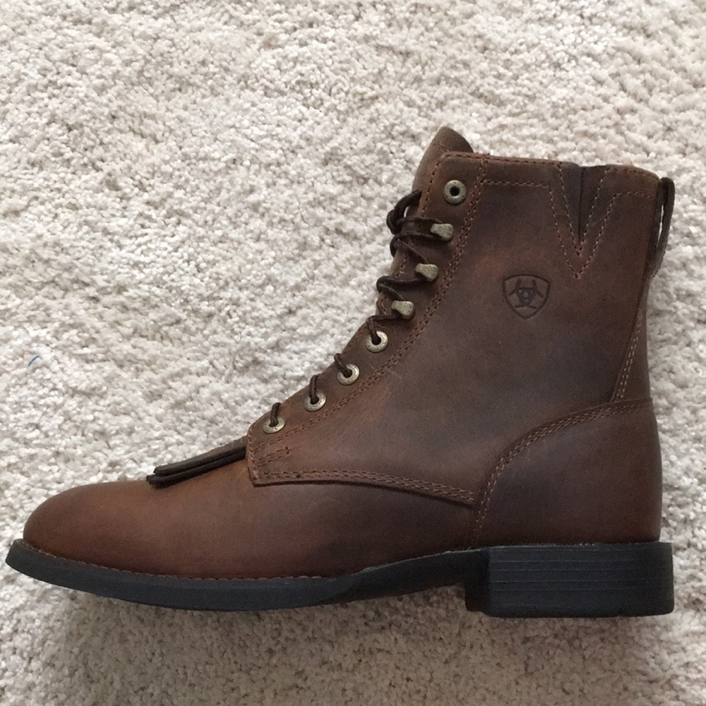 Ariat Women’s Heritage Lacer II boots - size 8 1/2